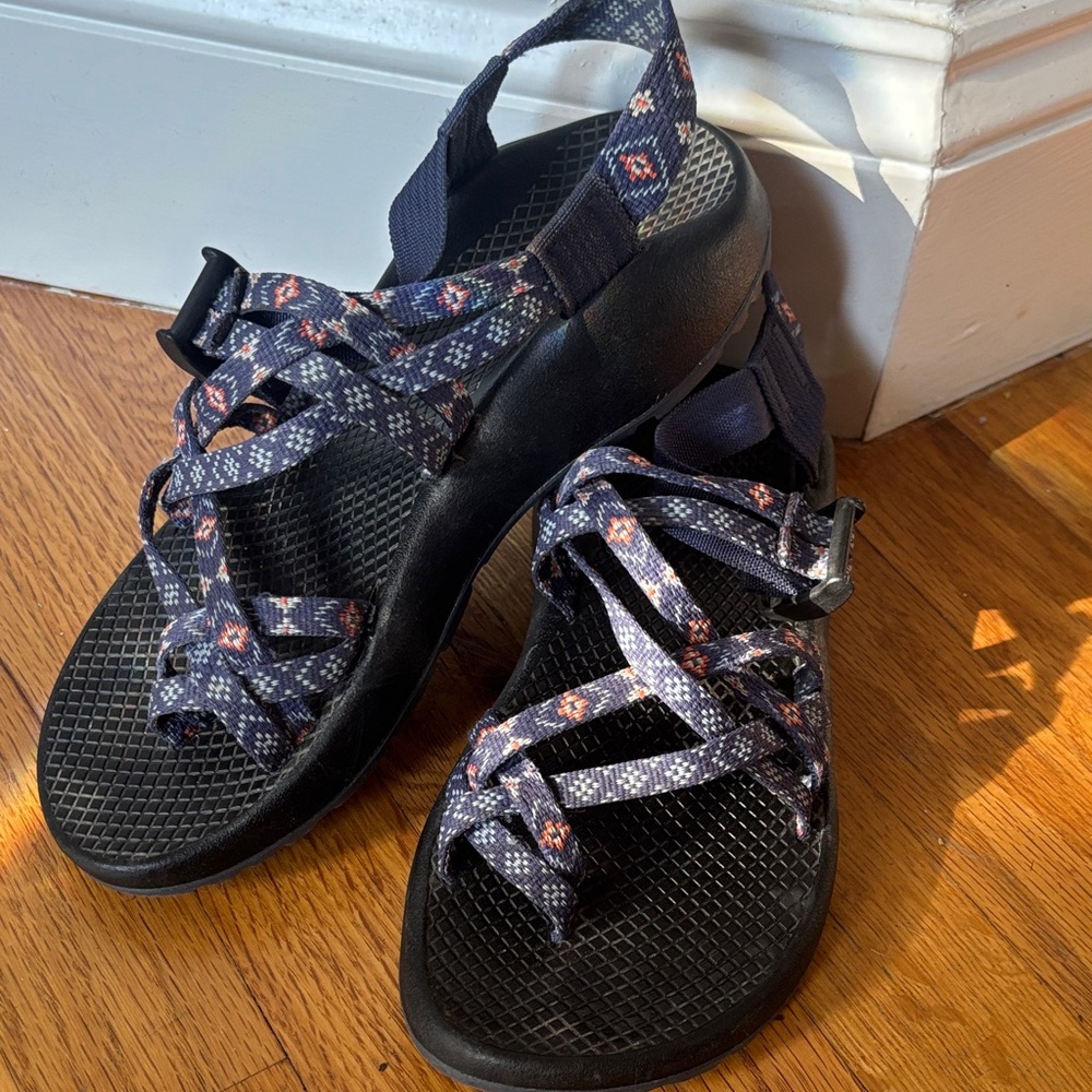Chaco Black and Patterned Women's Sandals